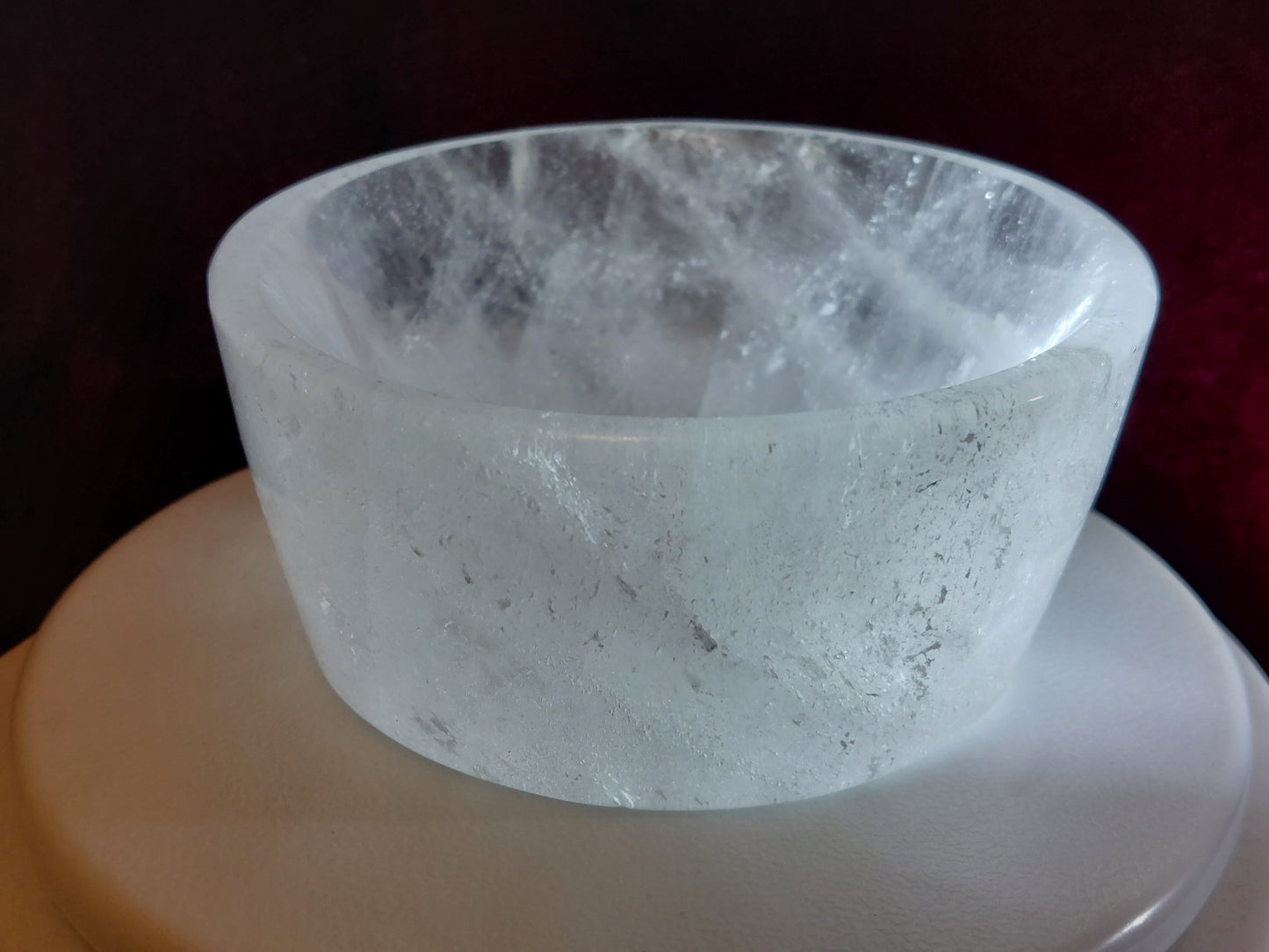 良質の自然で白い水晶減磁ボウル(大きいサイズ)