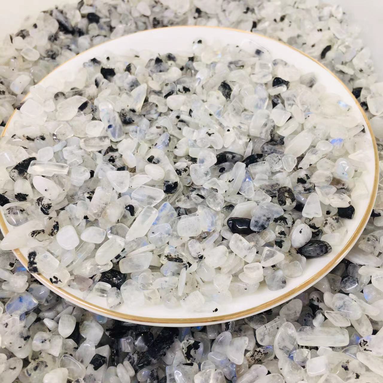 ブルームーンストーンの砂利 JPY1,500/KG 浄化用品