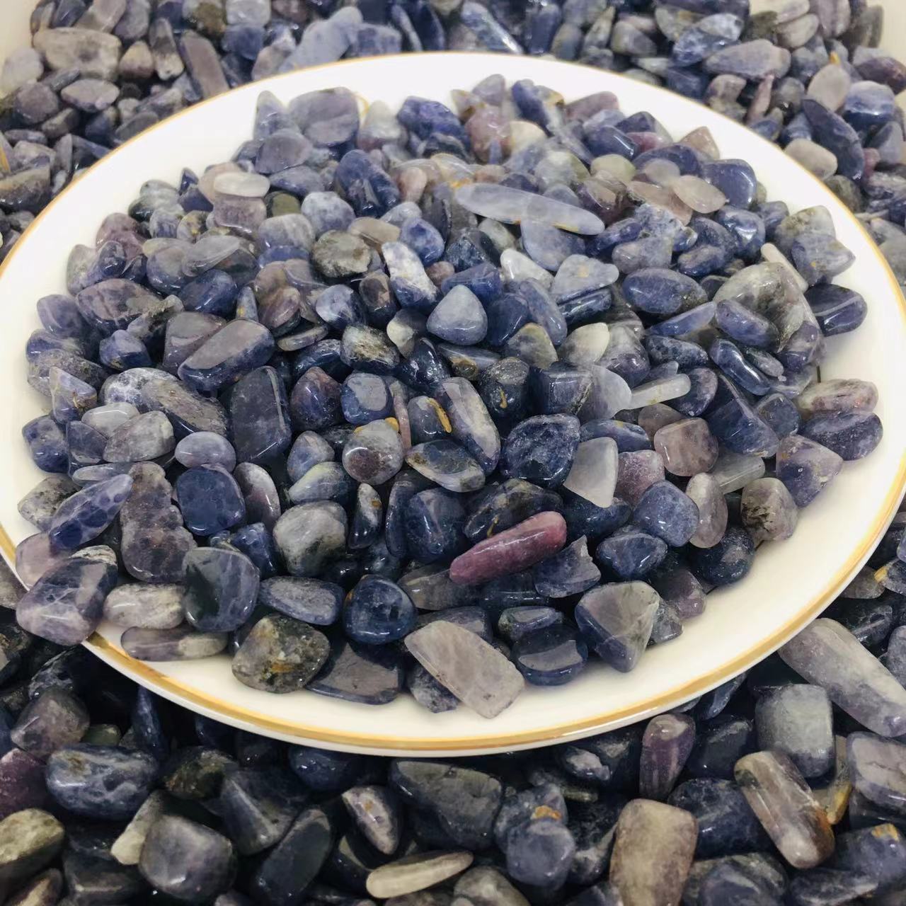 ブルーストーンの砂利 JPY1,750/KG 浄化用品