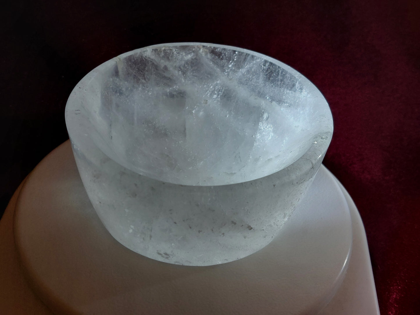 良質の自然で白い水晶減磁ボウル（大きいサイズ）