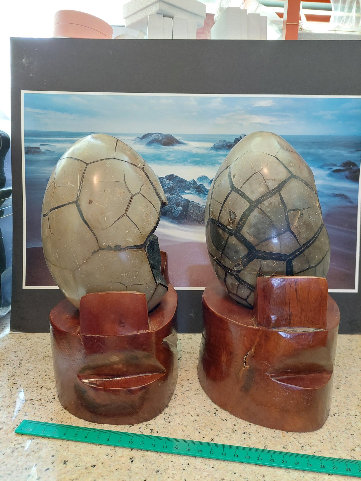Natural high quality is extremely rare, and the original ore is a pair of Turtle Egg and Crystal Cave.